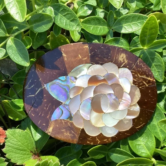 Spectacular Vintage Abalone Inlay Flower Design Belt Buckle display picture 3